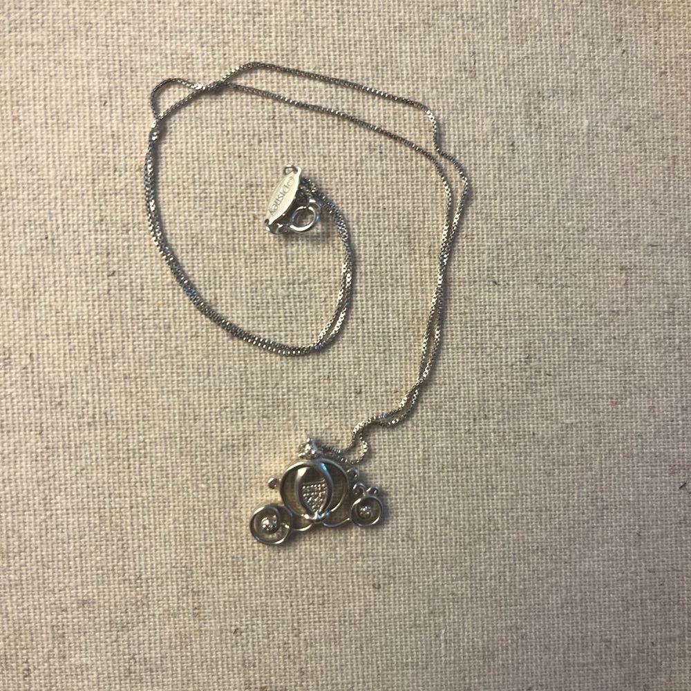 ✨ Cinderella Coach Diamond Necklace - Picture 4 of 9